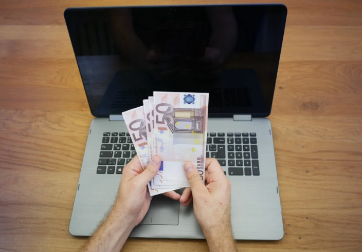 Winning online poker
